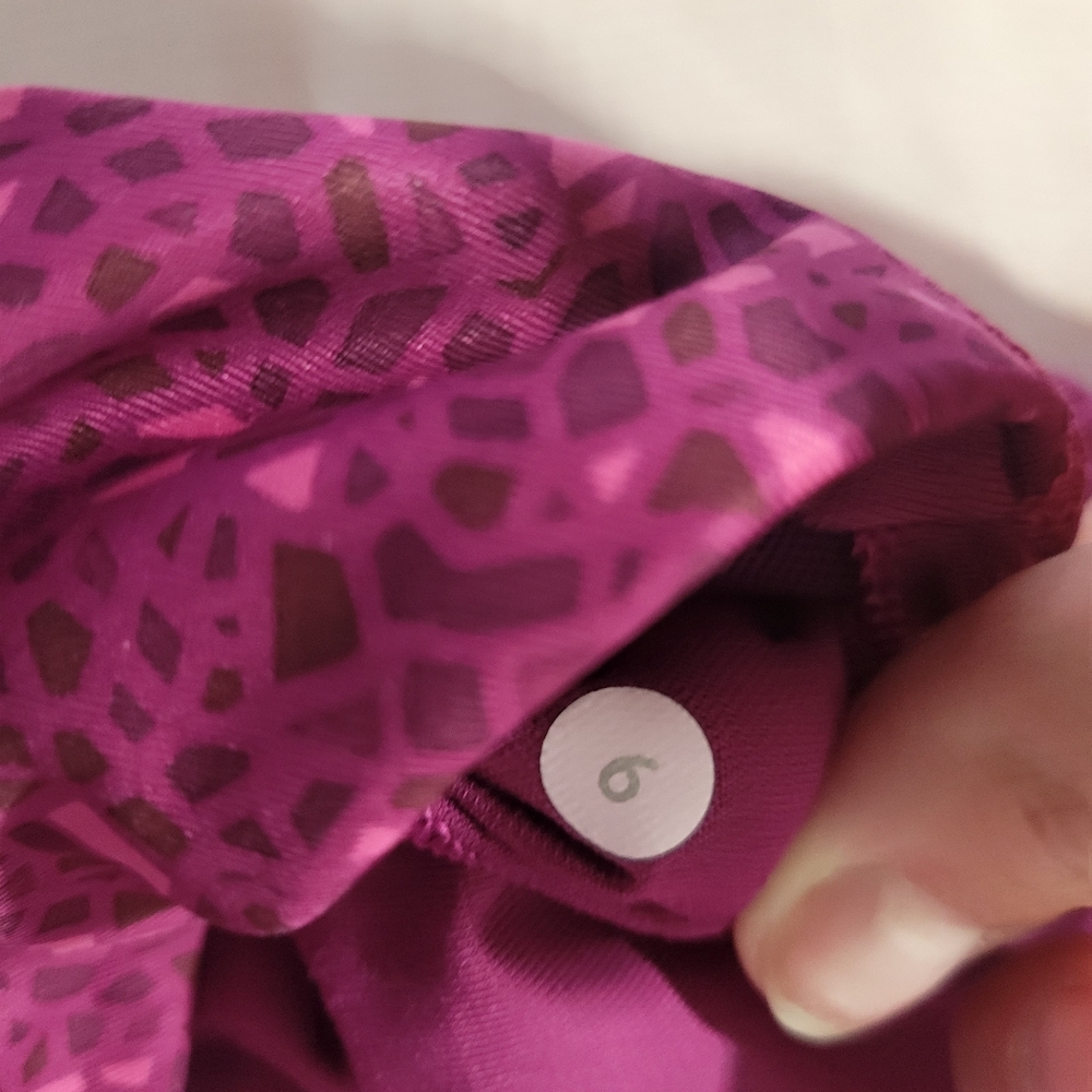 Lululemon bra - Picture 3 of 4